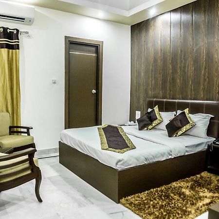 Red Orchid Hotel Meerut Eksteriør billede