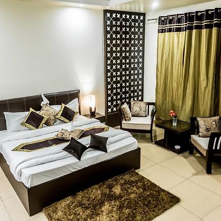 Red Orchid Hotel Meerut Eksteriør billede