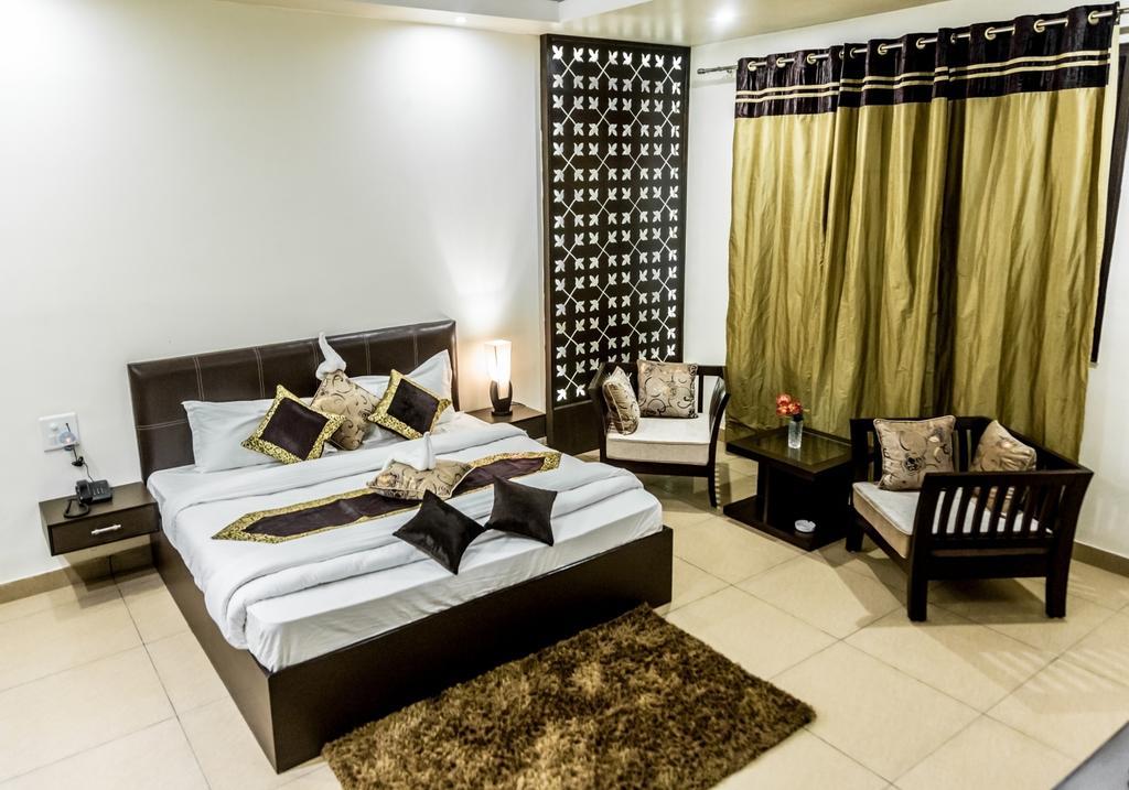 Red Orchid Hotel Meerut Eksteriør billede