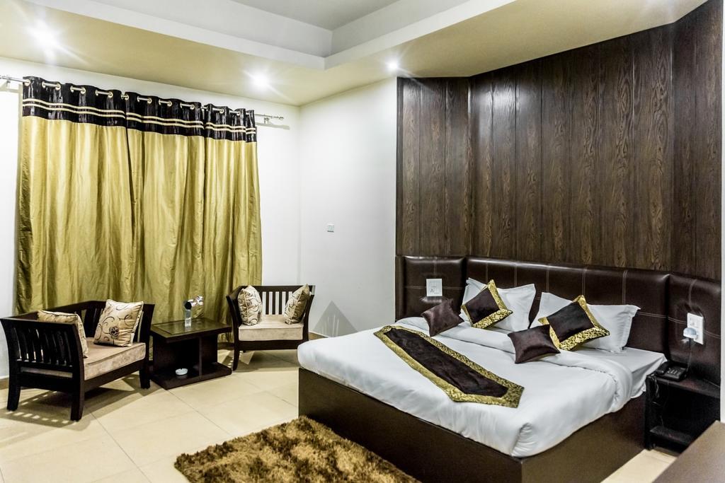 Red Orchid Hotel Meerut Eksteriør billede